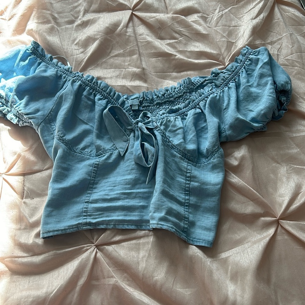 blue crop top from papaya, size medium